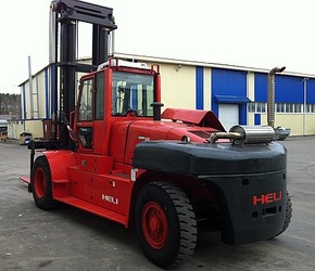 Вилочные погрузчики HELI грузоподъемностью 16 тонн эксплуатируются в России!
