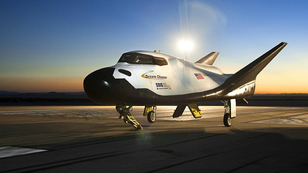 Определена дата первого полёта мини-шаттла Dream Chaser