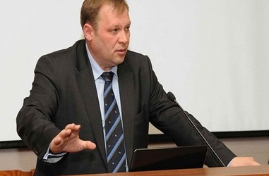 Александр Петров о разработке федерального закона о промышленной политике, модернизации уральских предприятий и перспективах их развития и выставочных планах.