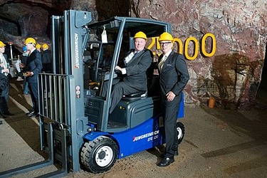 Jungheinrich поставил свой 25 000-й восстановленный в Дрездене погрузчик