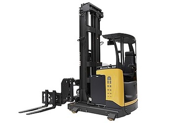 Премьерный выпуск узкопроходных штабелеров