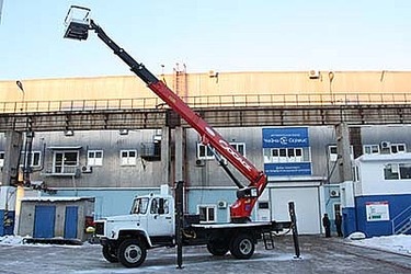 28 метров на базе ГАЗ-33086 «Земляк»