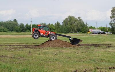 Погрузчики Manitou пользовались популярностью на аграрных мероприятиях весенне-летнего сезона