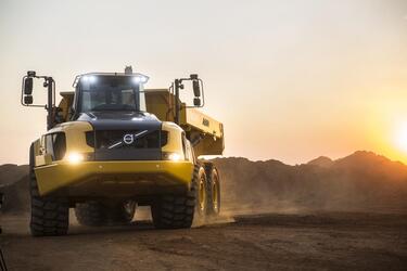 Погрузчики и самосвал Volvo стали номинантами конкурса «Инновации в строительной технике в России»