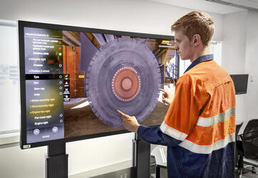 Техника Hitachi для горнодобывающей промышленности на выставке  «Уголь России и Майнинг»