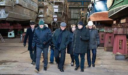 Представители Совета Федерации посетили Хабаровский судостроительный завод