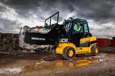JCB: Время универсальных машин