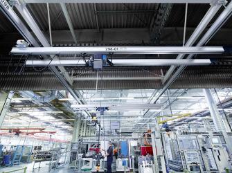 Demag выводит на рынок ряд новых компонентов для легких крановых систем KBK