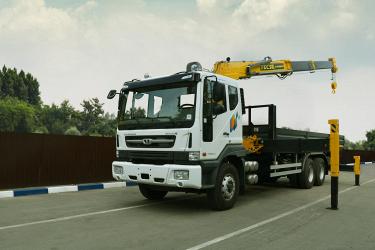 На российский рынок выходит бурильно-крановая установка на шасси Daewoo Novus