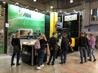 На CeMAT Russia представили электрический погрузчик JCB Teletruk 30-19E с нулевыми выбросами
