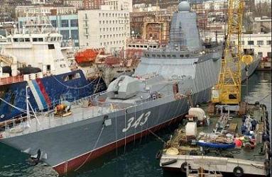 На корвете «Резкий» запущены двигатели
