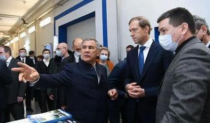 POZIS презентовал гражданскую продукцию главе Минпромторга РФ