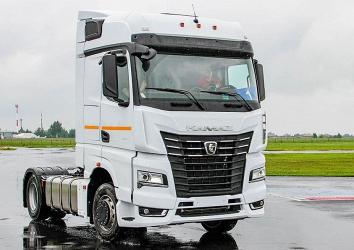 «КАМАЗ-ЛИЗИНГ» ПЕРЕДАЛ 10 ТЯГАЧЕЙ KAMAZ-54901  ГРУЗОПЕРЕВОЗЧИКУ В НАБЕРЕЖНЫХ ЧЕЛНАХ