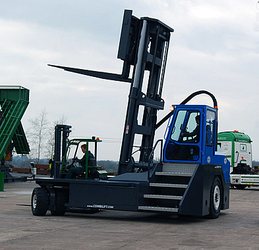 Две новые модели инновационных погрузчиков Combilift. Две новые модели инновационных погрузчиков Combilift.