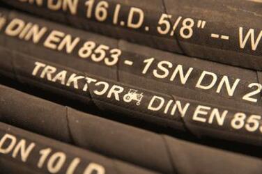 Испытания рукава высокого давления Трактор