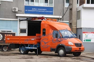 «Дорожный мастер» с двухрядной кабиной и КМУ Amco Veba