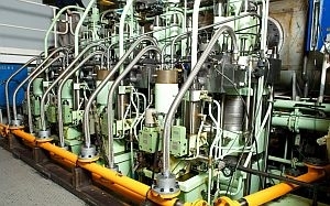 Тендер на создание судового двигателя на СПГ объявил Минпромторг