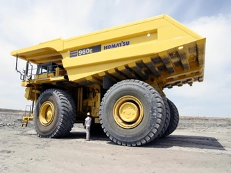 Завод "Комацу" открыл демонстрационный центр