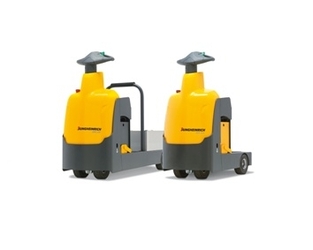 Jungheinrich представил новый тягач на выставке inter airport Europe 2013