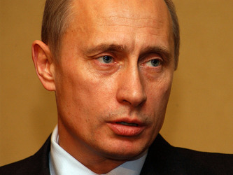 Путин обсудил создание единого военно-космического комплекса и вооружения для защиты страны в арктических широтах
