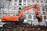 В центре внимания на стройплощадке: экскаватор-универсал Hitachi ZX210LCN-5A