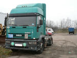Полуприцеп бортовой с тягачем IVECO