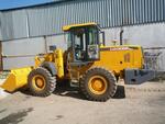 Фронтальный погрузчик  XCMG LW300F